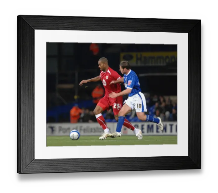 Framed Print : A Clash of Titans: Bristol City vs Ipswich Town - Season 08-09 Football Rivalry: Ipswich Town vs Bristol City