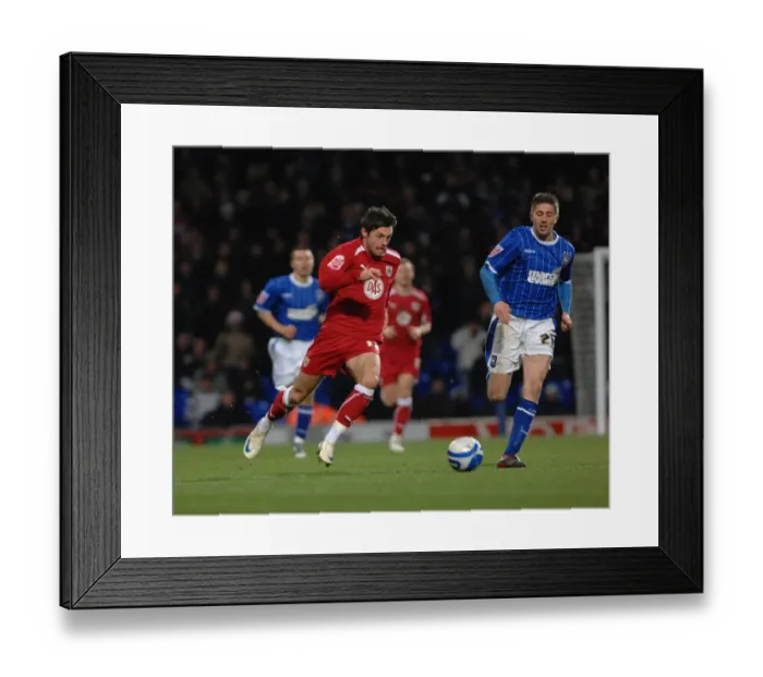 Framed Print : Clash of Titans: Ipswich Town vs. Bristol City (Season 08-09)