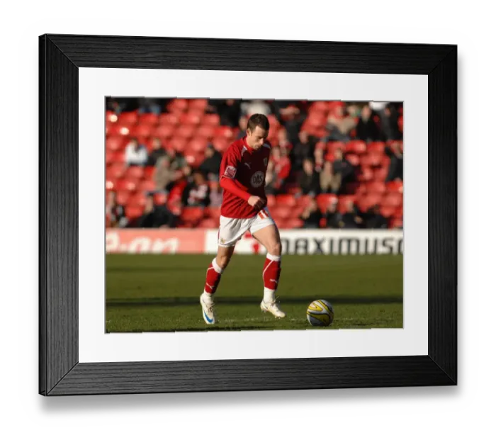 Framed Print : Bristol City First Team: Season 08-09: Watford V Bristol City Framed Print : Bristol City First Team: Season 08-09: Watford V Bristol City