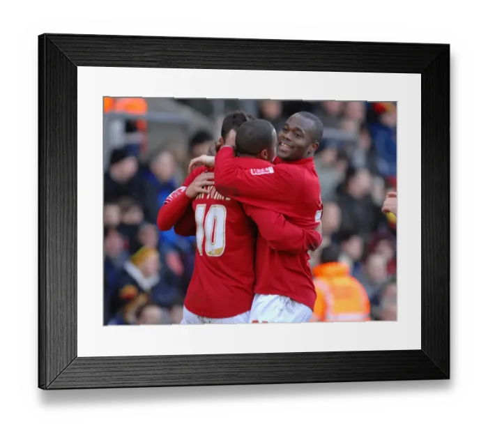 Framed Print : A Football Rivalry: Clash of the Championship Titans (08-09) - Watford vs. Bristol City Framed Print : A Football Rivalry: Clash of the Championship Titans (08-09) - Watford vs. Bristol City
