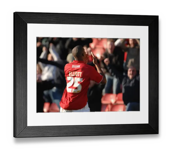 Framed Print : A Football Rivalry: Bristol City vs. Watford - Season 08-09 Framed Print : A Football Rivalry: Bristol City vs. Watford - Season 08-09