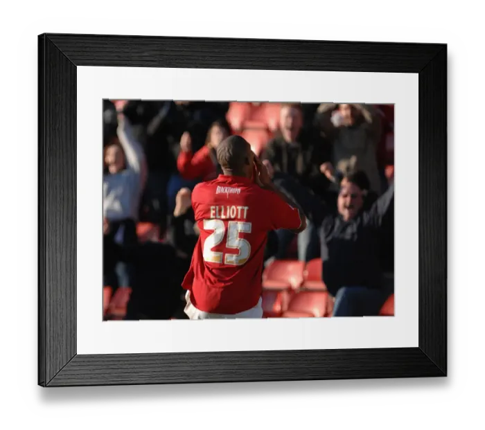 Framed Print : A Football Rivalry: Watford vs. Bristol City - Clash of the Championship Titans (08-09 Season) Framed Print : A Football Rivalry: Watford vs. Bristol City - Clash of the Championship Titans (08-09 Season)