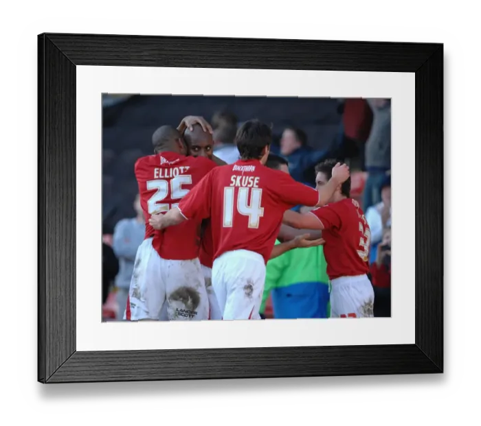 Framed Print : Watford vs. Bristol City: A Football Rivalry - Season 08-09 Framed Print : Watford vs. Bristol City: A Football Rivalry - Season 08-09