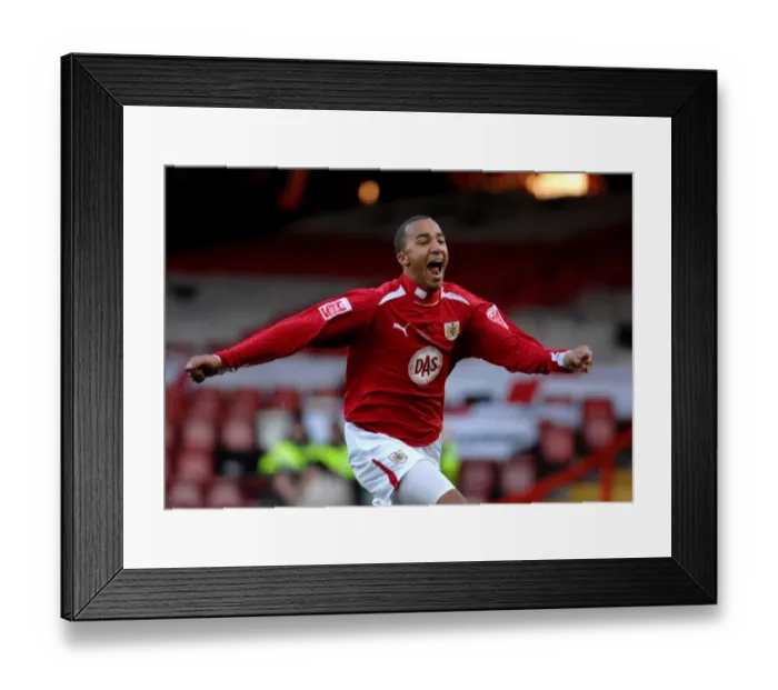 Framed Print : Bristol City vs. Crystal Palace: A Football Rivalry - Season 08-09
