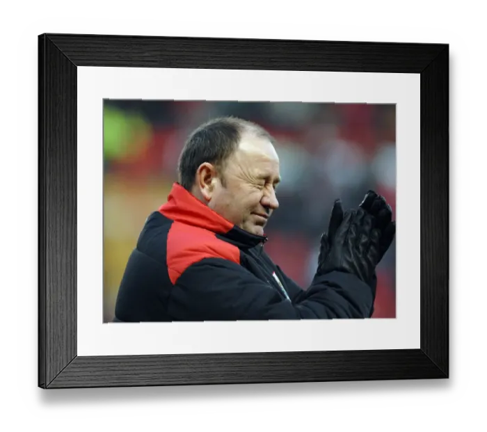 Framed Print : Bristol City vs. Crystal Palace: Season 08-09
