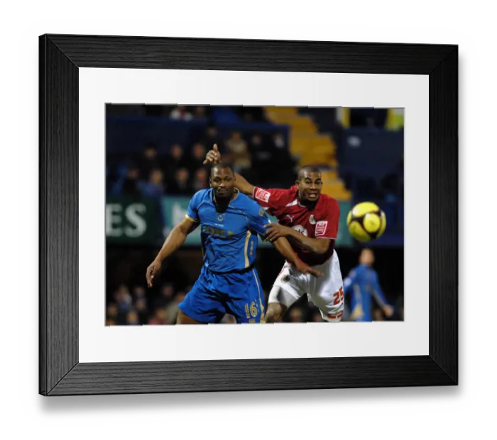 Framed Print : FA Cup Showdown: Portsmouth vs. Bristol City, Season 08-09 Framed Print : FA Cup Showdown: Portsmouth vs. Bristol City, Season 08-09