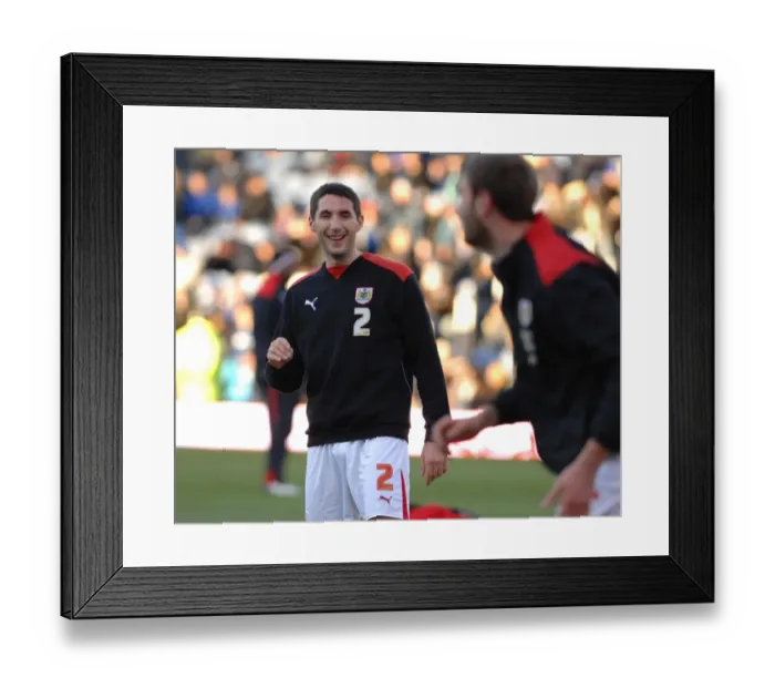 Framed Print : Bristol City vs Portsmouth: FA Cup Clash - Season 08-09 Framed Print : Bristol City vs Portsmouth: FA Cup Clash - Season 08-09