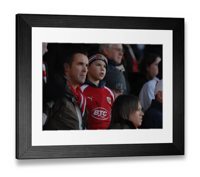 Framed Print : FA Cup Showdown: Portsmouth vs. Bristol City, Season 08-09 Framed Print : FA Cup Showdown: Portsmouth vs. Bristol City, Season 08-09