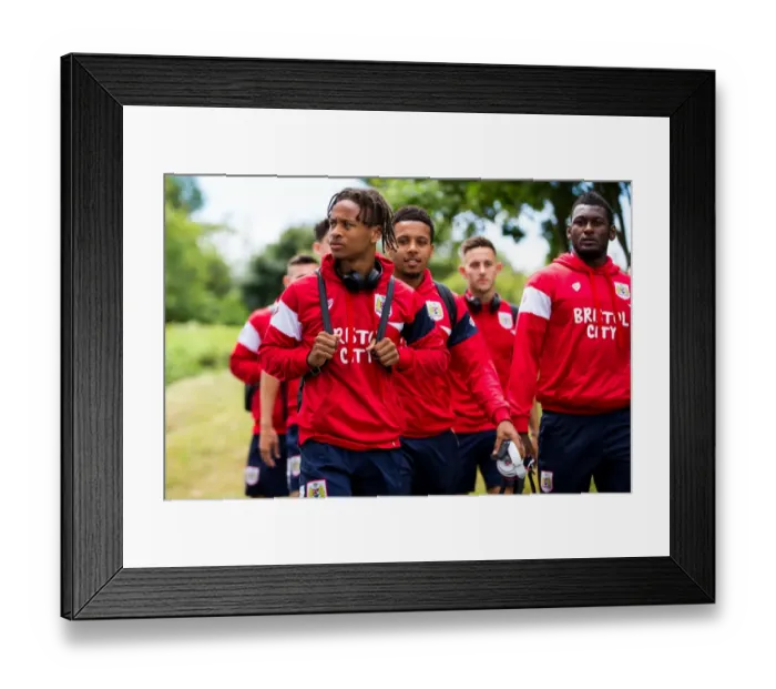 Framed Print : Bobby Reid of Bristol City - Rogan / JMP - 08 / 07 / 2017 - Footes Lane - Guernsey - Guernsey FC v Bristol City - Pre-season