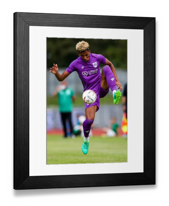 Framed Print : Bristol City's Lloyd Kelly in Pre-season Action against Guernsey FC, 2017 Framed Print : Bristol City's Lloyd Kelly in Pre-season Action against Guernsey FC, 2017