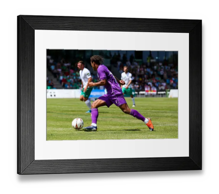 Framed Print : Bobby Reid in Action: Guernsey FC vs. Bristol City Pre-Season Friendly (09.07.17) Framed Print : Bobby Reid in Action: Guernsey FC vs. Bristol City Pre-Season Friendly (09.07.17)