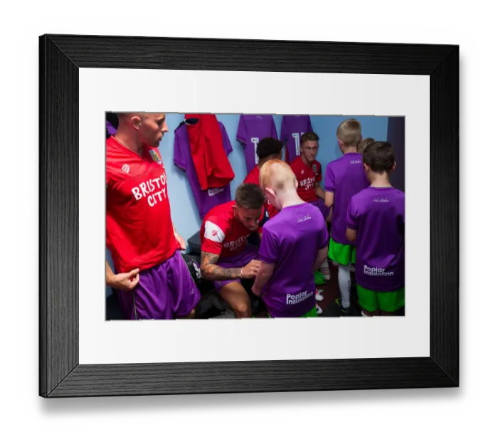 Framed Print : Bristol City's Josh Brownhill Signing Autographs for Mascots during Pre-season Friendly against Bristol Manor Farm (2017) Framed Print : Bristol City's Josh Brownhill Signing Autographs for Mascots during Pre-season Friendly against Bristol Manor Farm (2017)