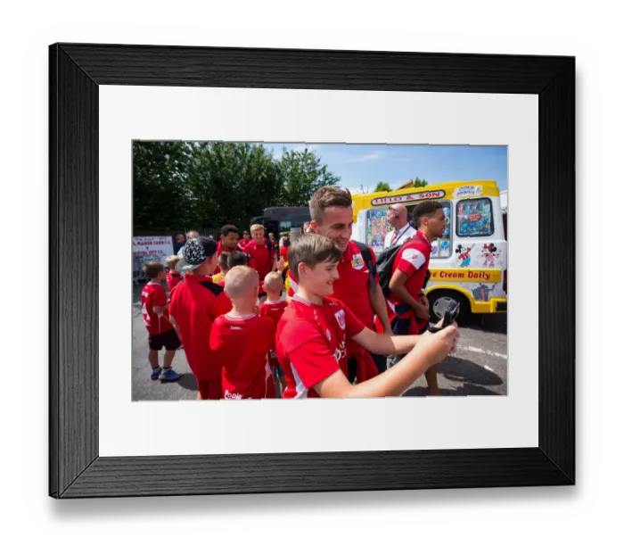 Framed Print : Bristol City's Joe Bryan Arrives at The Creek for Pre-season Friendly Against Bristol Manor Farm (09 / 07 / 2017)