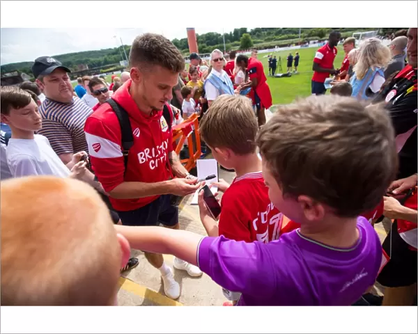 Bristol City's Jamie Paterson Greets Fans at The Creek during Pre-season Friendly against Bristol Manor Farm (09.07.2017)