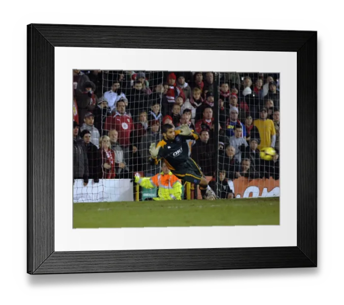 Framed Print : Bristol City V Portsmouth