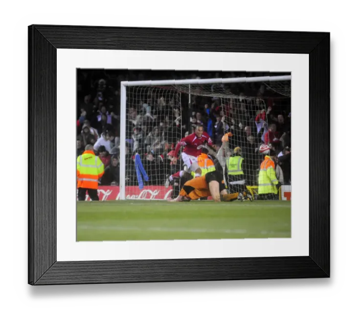 Framed Print : Bristol City V Wolverhampton Wanderers Framed Print : Bristol City V Wolverhampton Wanderers