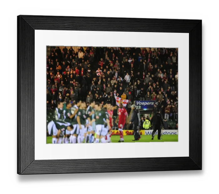 Framed Print : Season 08-09 Football Showdown: Bristol City vs Plymouth Argyle Framed Print : Season 08-09 Football Showdown: Bristol City vs Plymouth Argyle