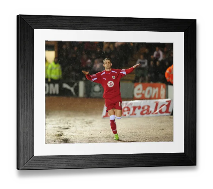 Framed Print : Football Rivalry: Clash of Champions - Bristol City vs Plymouth Argyle (Season 08-09) Framed Print : Football Rivalry: Clash of Champions - Bristol City vs Plymouth Argyle (Season 08-09)
