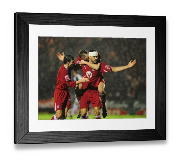 Framed Print : Bristol City vs Plymouth Argyle: A Football Rivalry - Season 08-09 Framed Print : Bristol City vs Plymouth Argyle: A Football Rivalry - Season 08-09