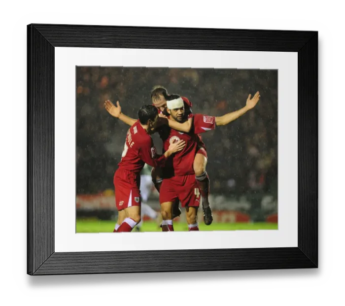 Framed Print : Clash of Titans: Bristol City vs Plymouth Argyle - Football Rivalry (Season 08-09)
