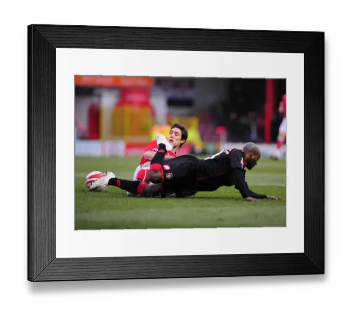 Framed Print : Bristol City vs Barnsley: A Football Rivalry - Season 08-09 Framed Print : Bristol City vs Barnsley: A Football Rivalry - Season 08-09