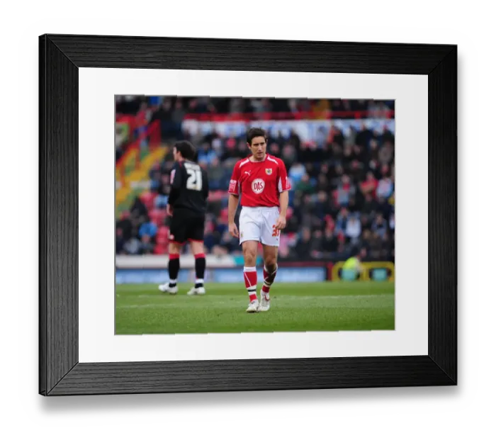 Framed Print : Bristol City vs Barnsley: Football Rivalry - Season 08-09 Framed Print : Bristol City vs Barnsley: Football Rivalry - Season 08-09