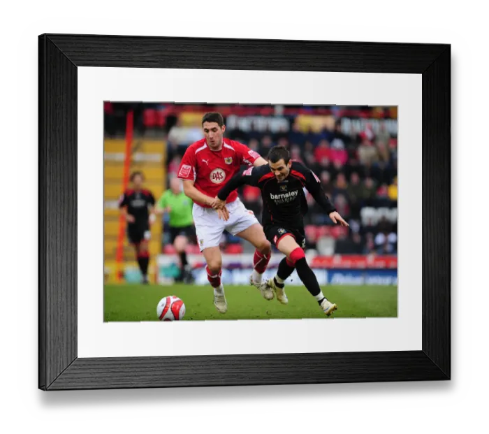 Framed Print : Football Rivalry: Bristol City vs Barnsley - Season 08-09 Framed Print : Football Rivalry: Bristol City vs Barnsley - Season 08-09