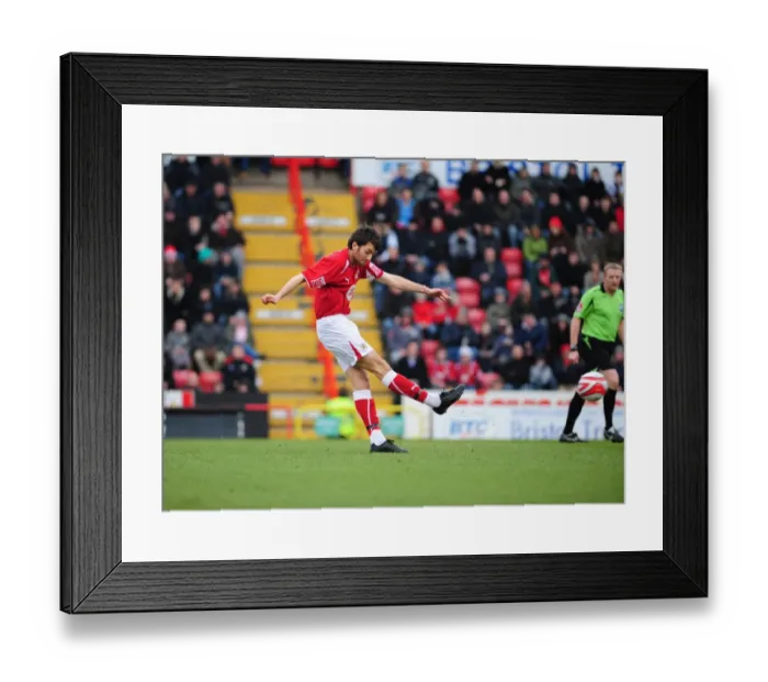 Framed Print : The Intense Rivalry: Bristol City vs Barnsley - Season 08-09 Framed Print : The Intense Rivalry: Bristol City vs Barnsley - Season 08-09