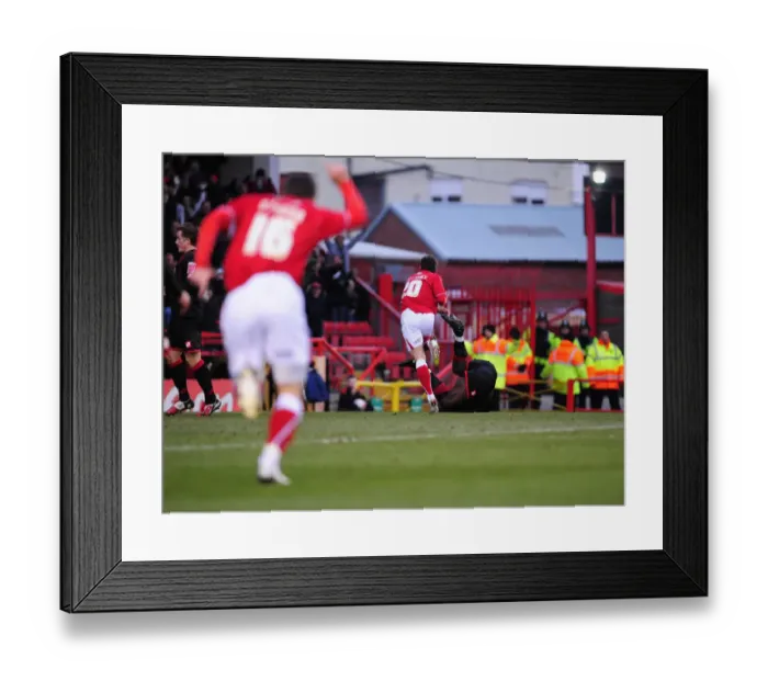 Framed Print : Bristol City vs Barnsley: A Football Rivalry - Season 08-09 Framed Print : Bristol City vs Barnsley: A Football Rivalry - Season 08-09