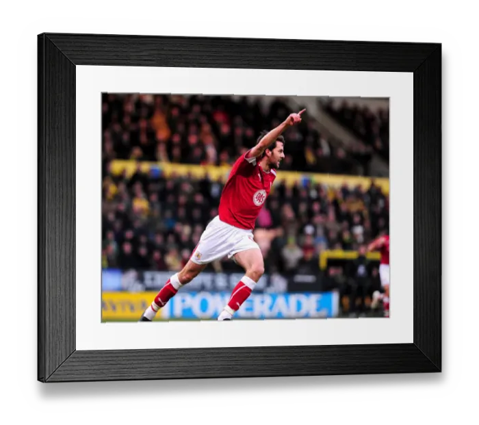 Framed Print : The Championship Clash: Norwich City vs. Bristol City - A Football Rivalry (Season 08-09) Framed Print : The Championship Clash: Norwich City vs. Bristol City - A Football Rivalry (Season 08-09)