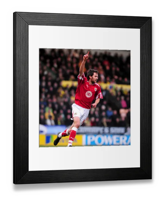 Framed Print : The Clash of the Canaries and Robins: Norwich City vs. Bristol City - Season 08-09 Football Rivalry: Norwich City vs. Bristol City Framed Print : The Clash of the Canaries and Robins: Norwich City vs. Bristol City - Season 08-09 Football Rivalry: Norwich City vs. Bristol City