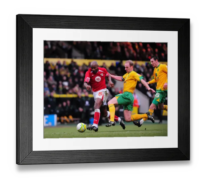 Framed Print : Bristol City vs. Norwich City: A Football Rivalry - Season 08-09