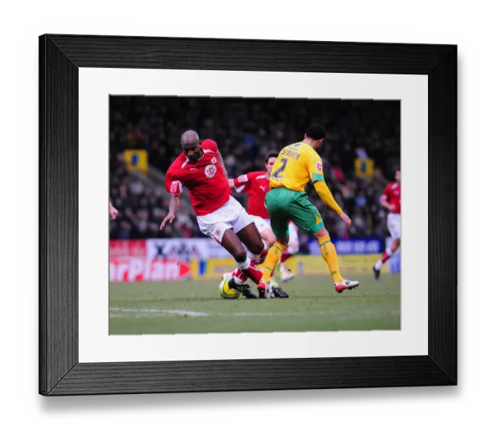Framed Print : The Clash: Norwich City vs. Bristol City - Football Rivalry (08-09 Season) Framed Print : The Clash: Norwich City vs. Bristol City - Football Rivalry (08-09 Season)