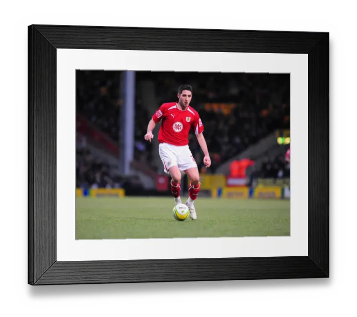 Framed Print : Bristol City vs. Norwich City: A Football Rivalry - Season 08-09 Framed Print : Bristol City vs. Norwich City: A Football Rivalry - Season 08-09