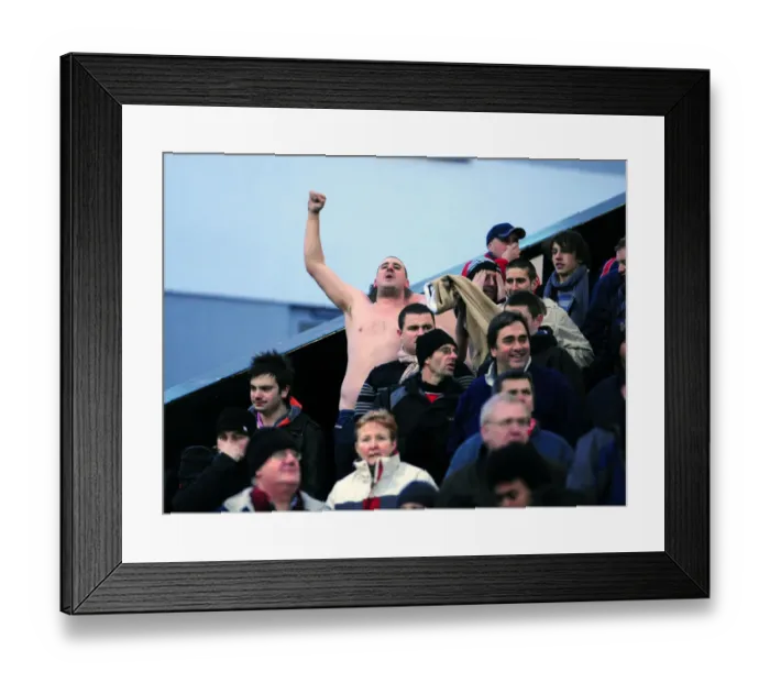 Framed Print : Clash of Rivals: Norwich City vs. Bristol City (Season 08-09)