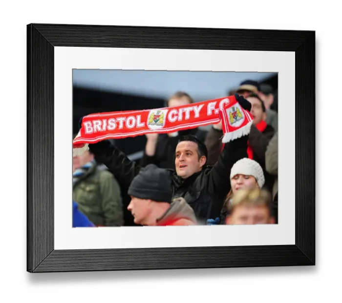 Framed Print : Bristol City vs. Norwich City: A Football Rivalry - Season 08-09
