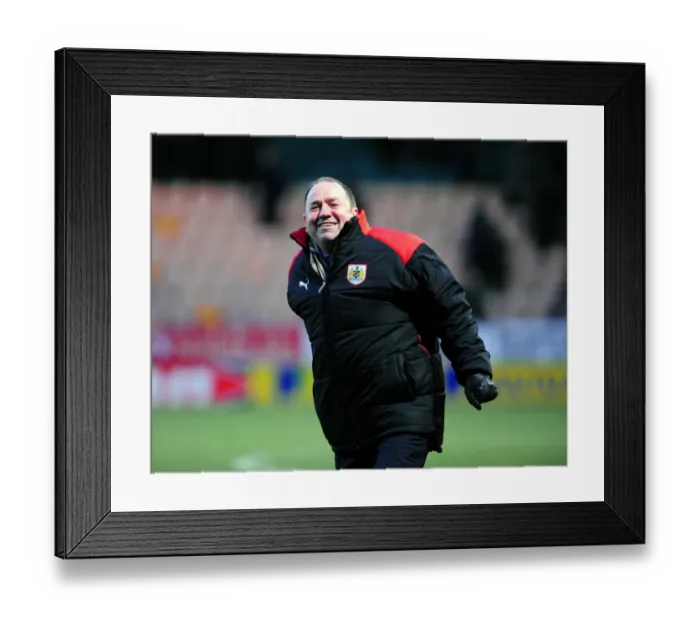 Framed Print : The Clash of the Birds: Norwich City vs. Bristol City (08-09 Season) Framed Print : The Clash of the Birds: Norwich City vs. Bristol City (08-09 Season)