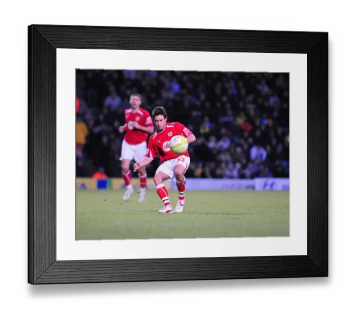 Framed Print : The Championship Clash: Norwich City vs. Bristol City - A Football Rivalry (Season 08-09)