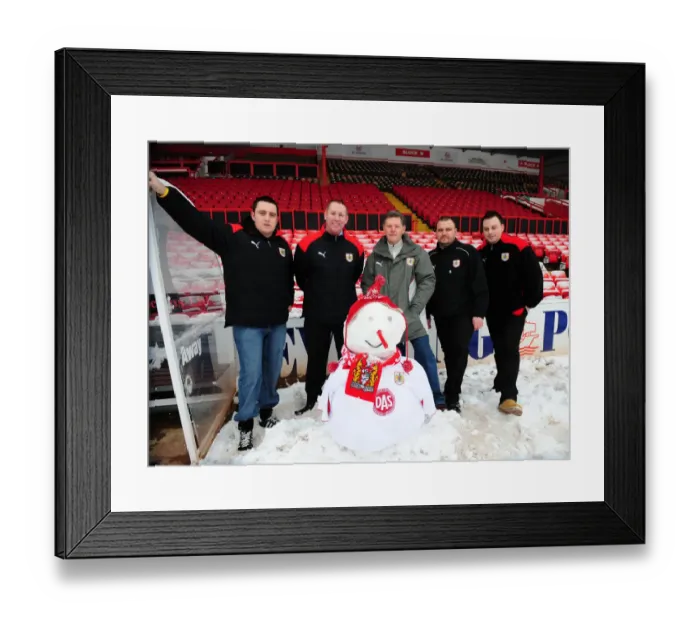 Framed Print : Bristol City FC at Ashton Gate: The Home of the Robins Framed Print : Bristol City FC at Ashton Gate: The Home of the Robins