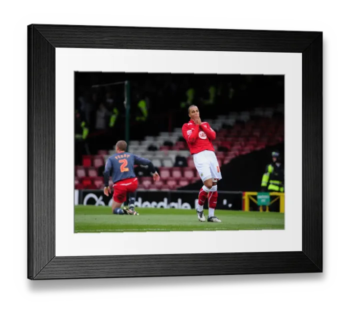 Framed Print : Bristol City vs Southampton: A Football Rivalry (Season 08-09)