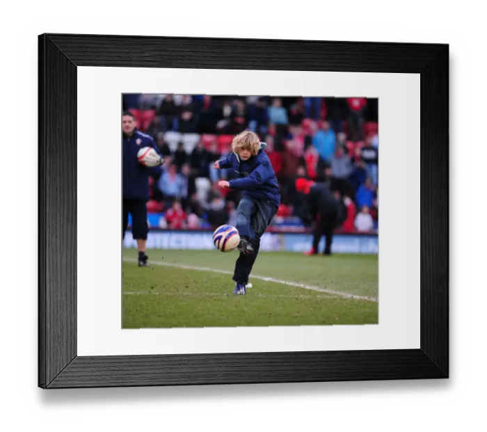 Framed Print : Bristol City vs Southampton: A Football Rivalry (Season 08-09) Framed Print : Bristol City vs Southampton: A Football Rivalry (Season 08-09)