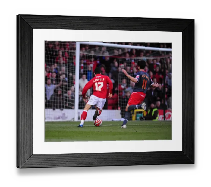 Framed Print : Bristol City V Southampton