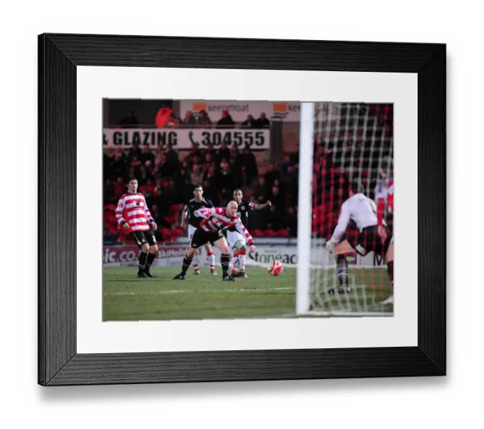 Framed Print : Bristol City First Team: Season 08-09: Doncaster Rovers V Bristol City Framed Print : Bristol City First Team: Season 08-09: Doncaster Rovers V Bristol City