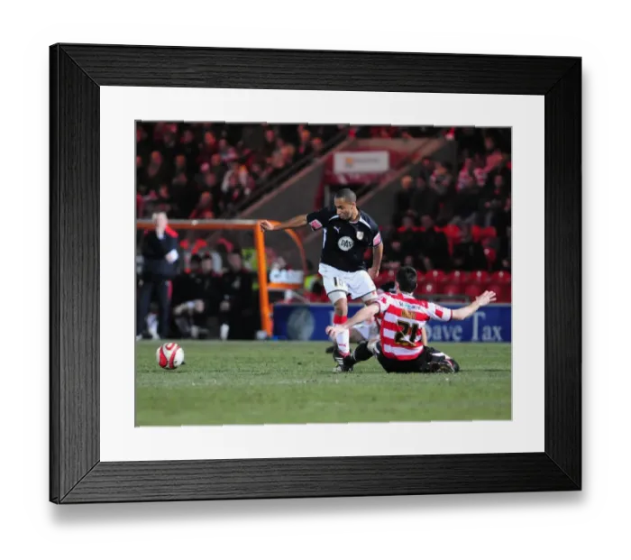 Framed Print : Bristol City vs Doncaster Rovers: A Football Rivalry from the 08-09 Season Framed Print : Bristol City vs Doncaster Rovers: A Football Rivalry from the 08-09 Season