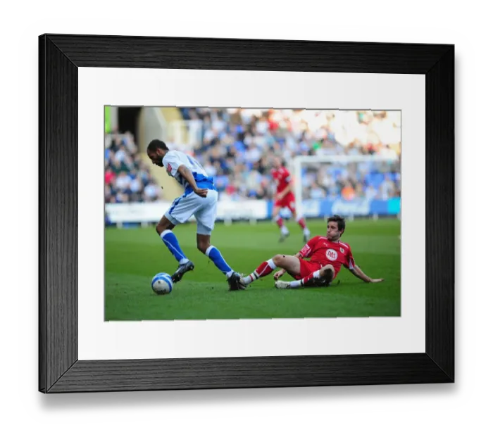 Framed Print : Clash of Titans: Reading vs. Bristol City (Season 08-09) Framed Print : Clash of Titans: Reading vs. Bristol City (Season 08-09)