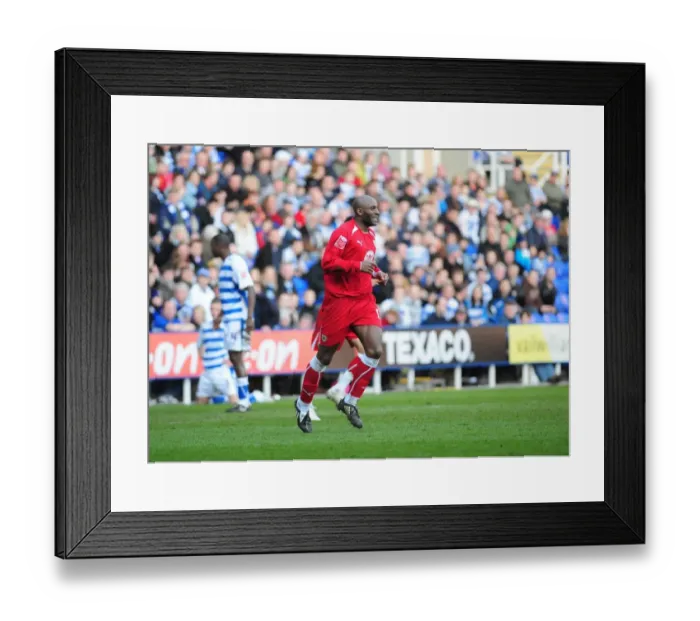 Framed Print : The Clash of the Rival Clubs: Reading vs. Bristol City - Season 08-09: The Robins vs. The Royals Framed Print : The Clash of the Rival Clubs: Reading vs. Bristol City - Season 08-09: The Robins vs. The Royals