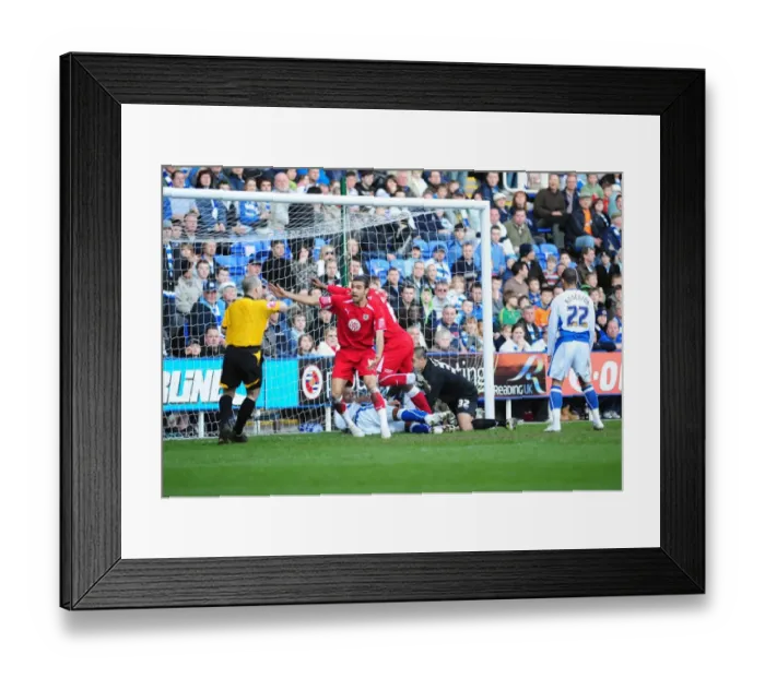 Framed Print : The Rivalry Roars: Reading vs. Bristol City - Season 08-09 Football Match