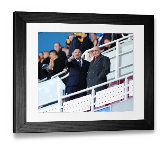 Framed Print : Clash of Titans: Reading vs. Bristol City (Season 08-09) Framed Print : Clash of Titans: Reading vs. Bristol City (Season 08-09)
