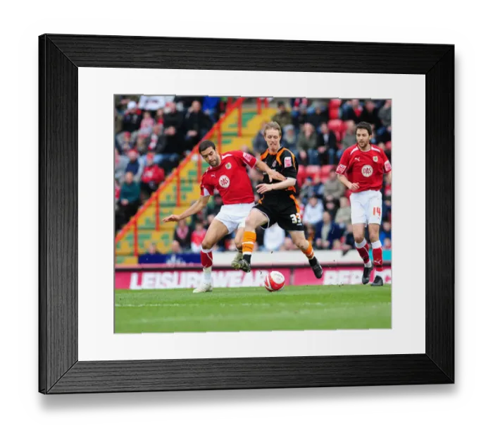 Framed Print : Bristol City vs Blackpool: A Football Rivalry from the 08-09 Season Framed Print : Bristol City vs Blackpool: A Football Rivalry from the 08-09 Season
