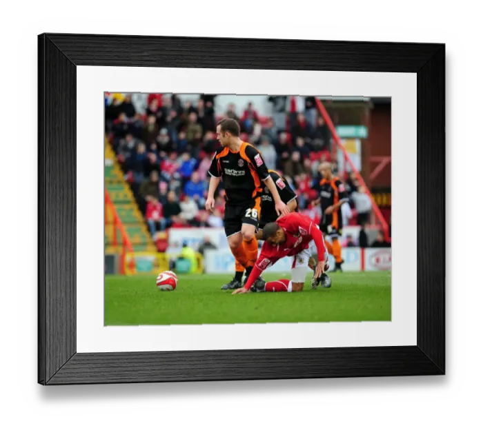 Framed Print : Bristol City vs Blackpool: A Football Rivalry (Season 08-09) Framed Print : Bristol City vs Blackpool: A Football Rivalry (Season 08-09)